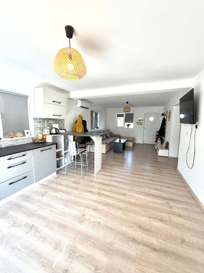 Casă individuală cu 2 camere cu Teren 300 Mp în Ghioroc