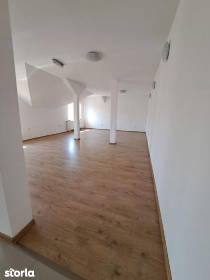 Spațiu comercial, de 60 mp, în Gării