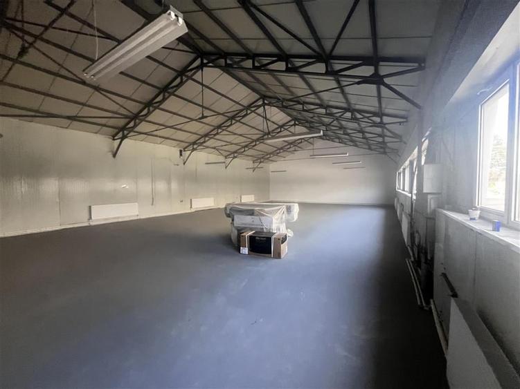 Spațiu industrial, de 400 mp, în B-dul București