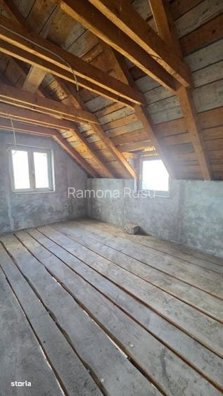 Casa cu mansarda in Paulesti teren 863 mp