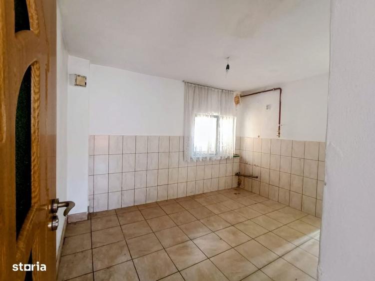 Casă cu 4 camere cu Teren 1200 Mp în Central