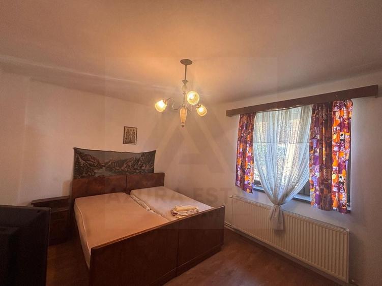 Casă individuală cu 3 camere cu Canalizare în Central