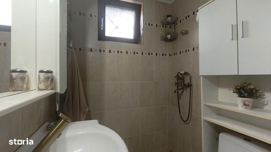 Casă cu 2 camere în Central