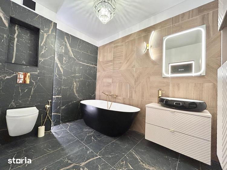 Casă cu 4 camere cu Teren 300 Mp în Central
