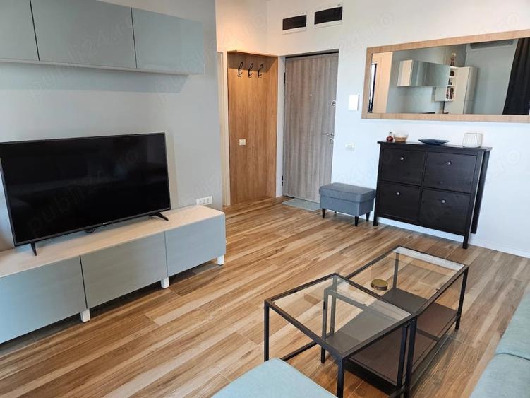 Apartament cu 2 camere semidecomandat, mobilat în Tomis Nord