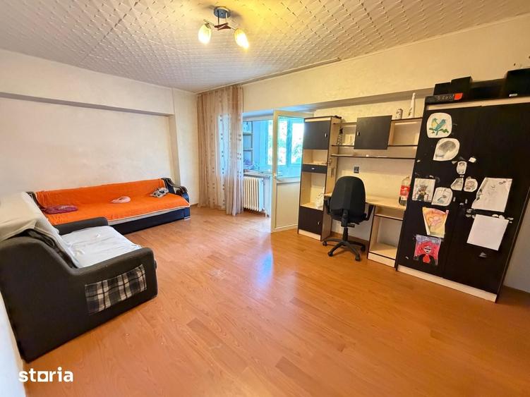 Apartament 3 camere, DECOMANDAT, ETAJ 1, Esplanada Nicolina - 3