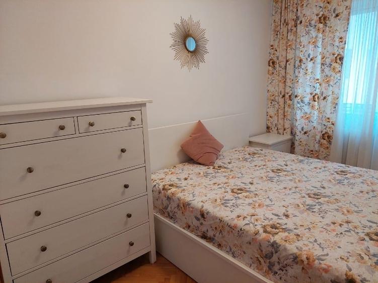 Apartament cu 2 camere decomandat, mobilat în Podul de Fier