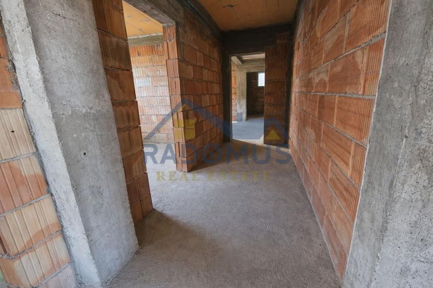 Proiect rezidențial–Ploiești-7 Apartamente - Zona parcare-Loc de Joacă - 6