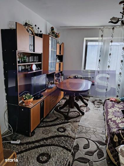 Apartament cu 3 camere semidecomandat în Mărăcineanu