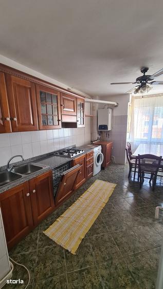 Apartament cu 4 camere în Central