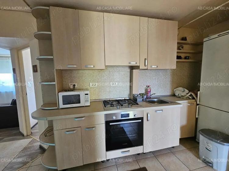 Apartament cu 3 camere decomandat în Giarmata