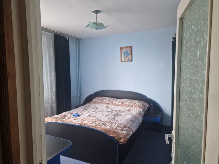 Apartament cu 2 camere decomandat în Precista
