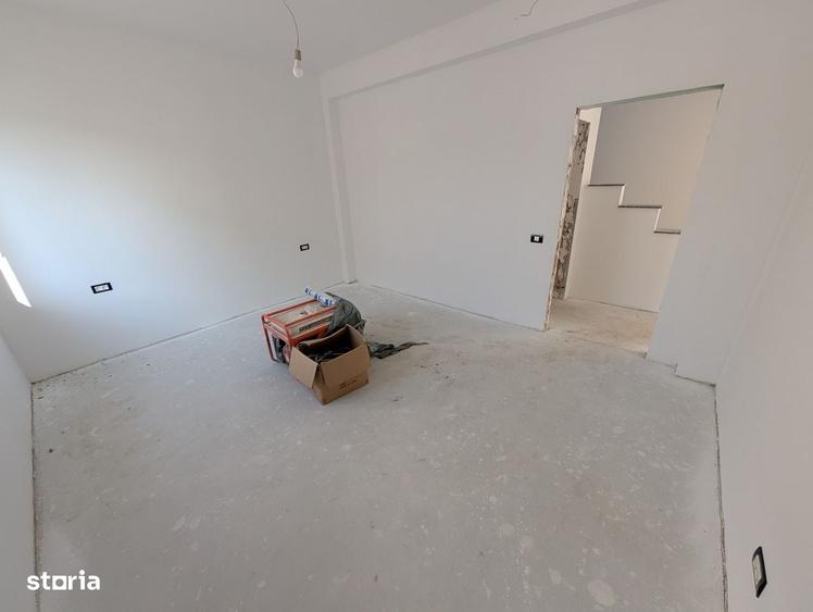Casă cu 4 camere în Ștefăneștii de Sus