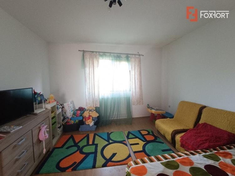 Casă individuală cu 4 camere cu Canalizare în Urseni