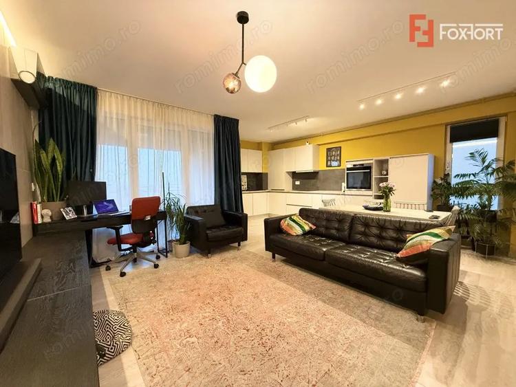 Apartament cu 3 camere decomandat, mobilat în Aradului