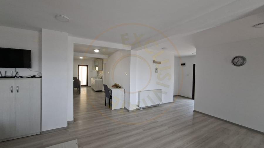 Casă individuală cu 6 camere cu Canalizare în Budeasa