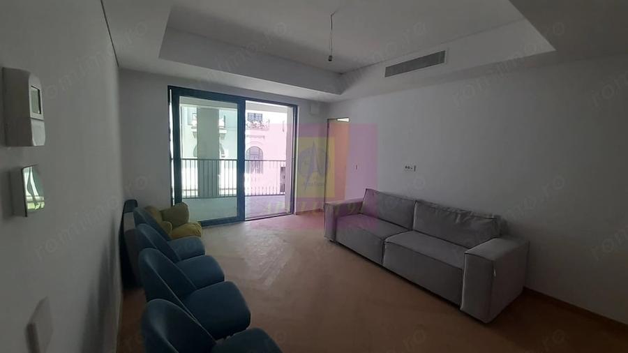 Garsonieră decomandată în Unirii