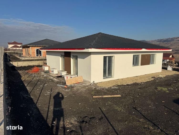 Casă cu 4 camere cu Teren 650 Mp în Baciu