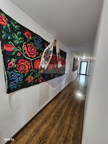 Casă cu 4 camere decomandat în Rona de Jos