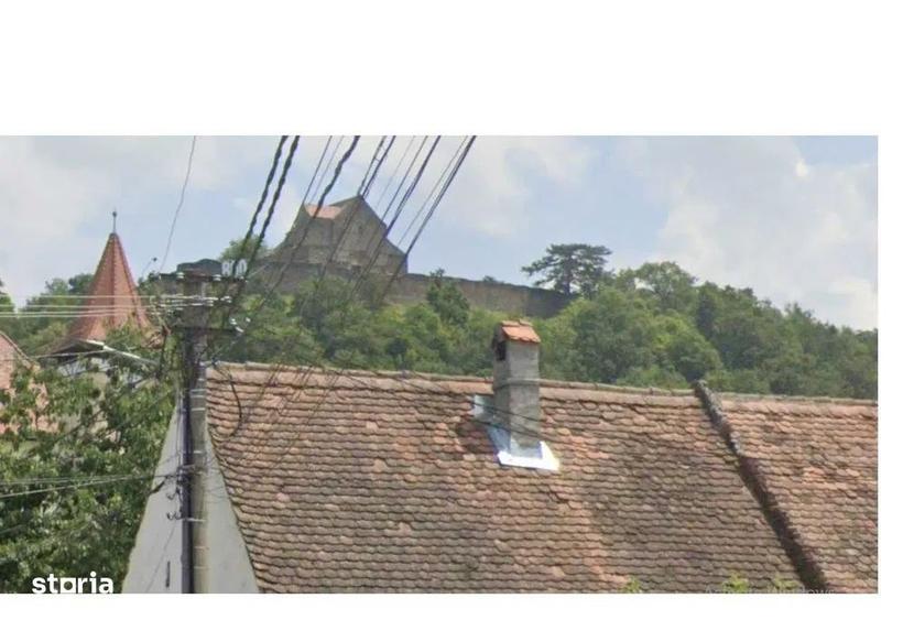 Casă cu 4 camere în Cisnădioara