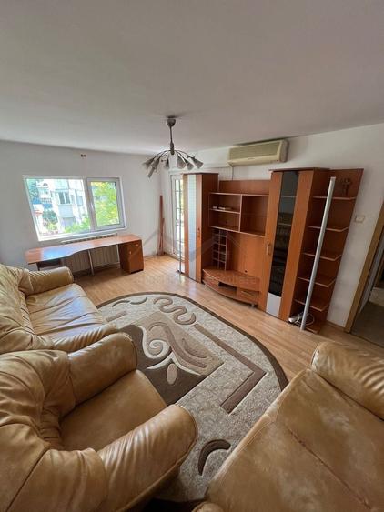 Apartament cu 2 camere decomandat în Păcurari