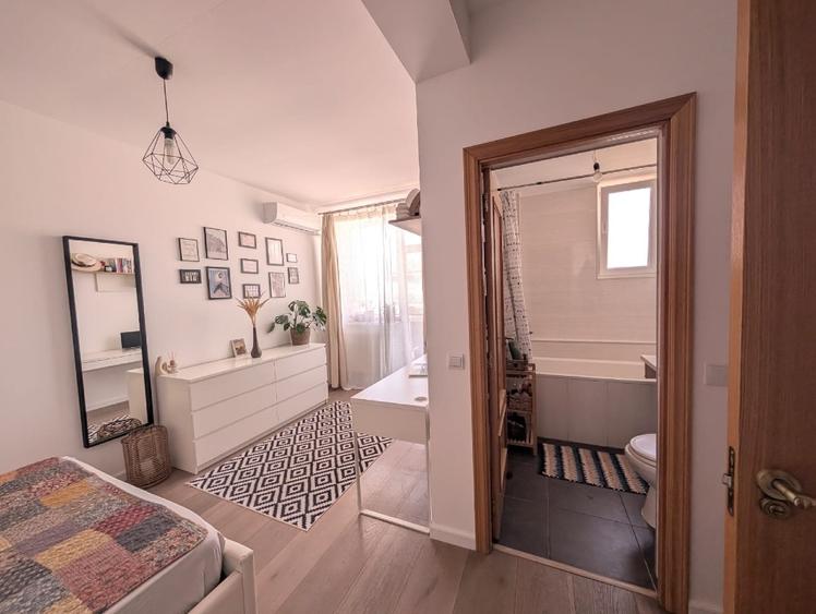 Apartament cu 3 camere decomandat în Vârteju