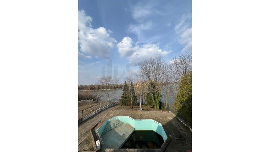 Casă individuală cu 5 camere cu Piscina în Băneasa