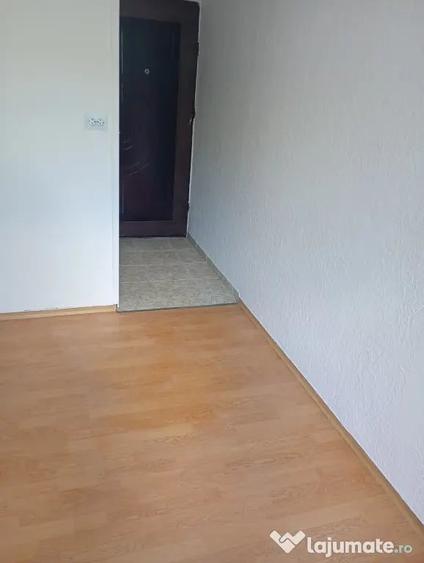 Garsonieră semidecomandată în Central
