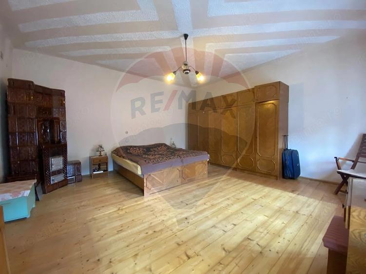 Casă cu 4 camere cu Teren 2174 Mp în Motiș