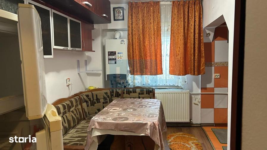 Apartament cu 4 camere decomandat în Ultracentral