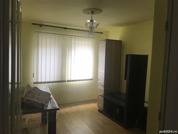 Casă cu 6 camere în Măgura