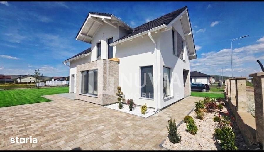 Casă cu 4 camere cu Teren 400 Mp în Micești