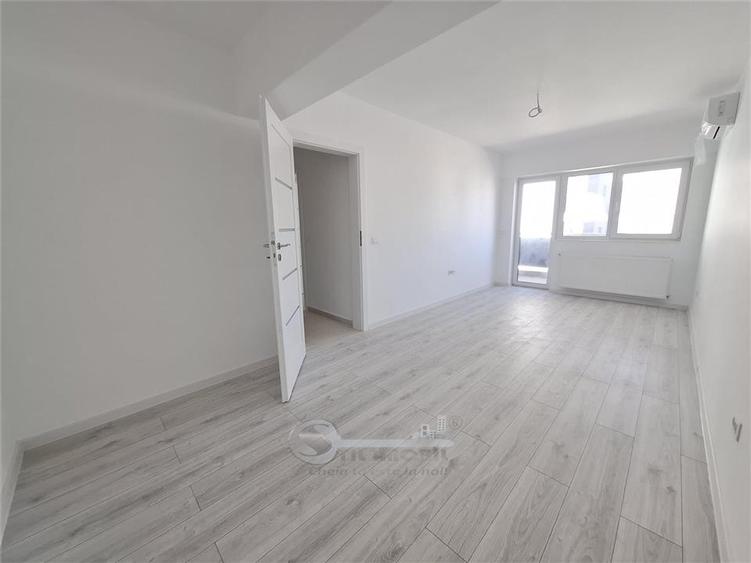 Apartament cu 2 camere decomandat în Galata