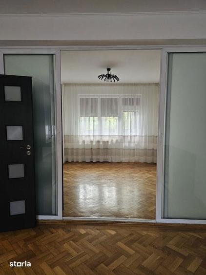 Apartament cu 2 camere decomandat, mobilat în Bucureștii Noi