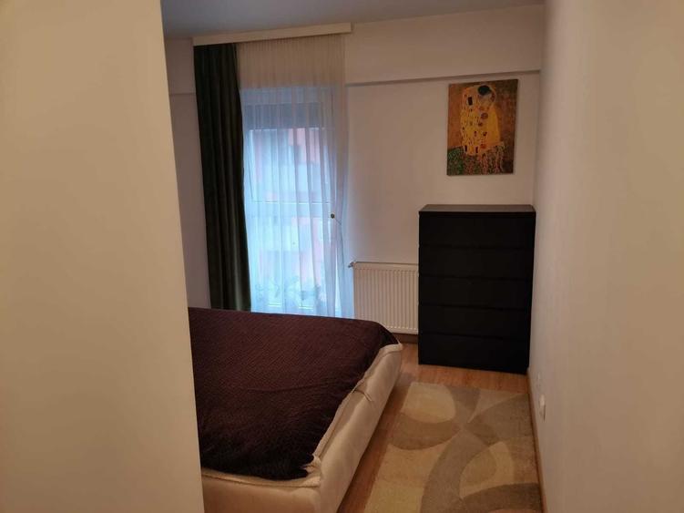 Apartament cu 3 camere decomandat în Morarilor