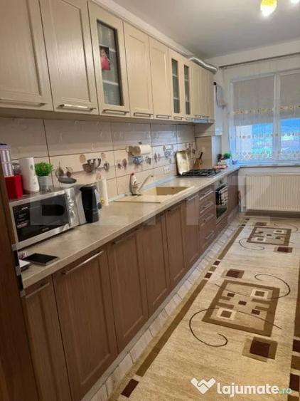 Apartament cu 2 camere decomandat în Pietroasa