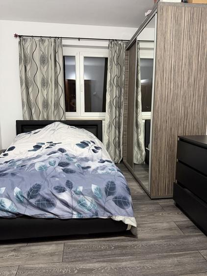 Apartament cu 3 camere decomandat în Găvana