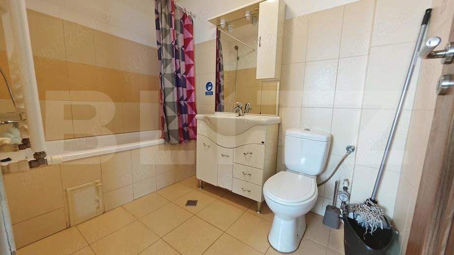 Apartament cu 3 camere decomandat, mobilat în Terezian