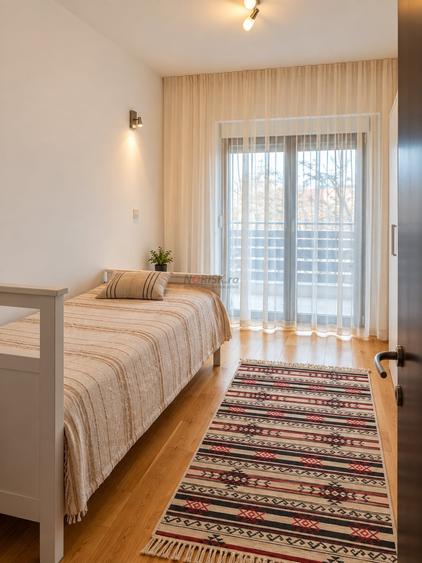 Apartament cu 3 camere decomandat, mobilat în Băneasa