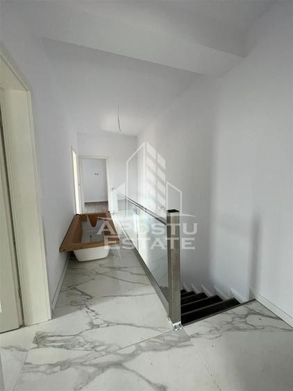 Duplex cu 5 camere cu Canalizare în Chișoda