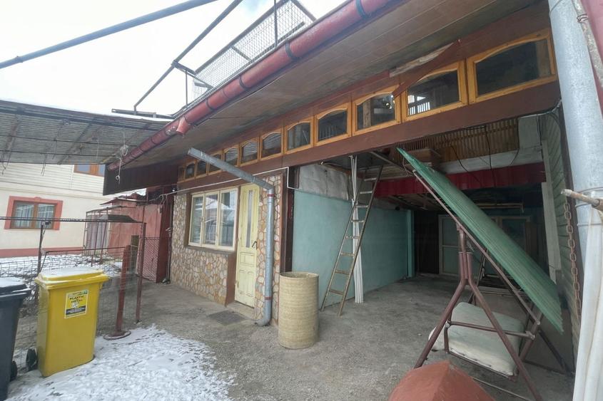 Casă individuală cu 3 camere cu Teren 300 Mp în Ultracentral