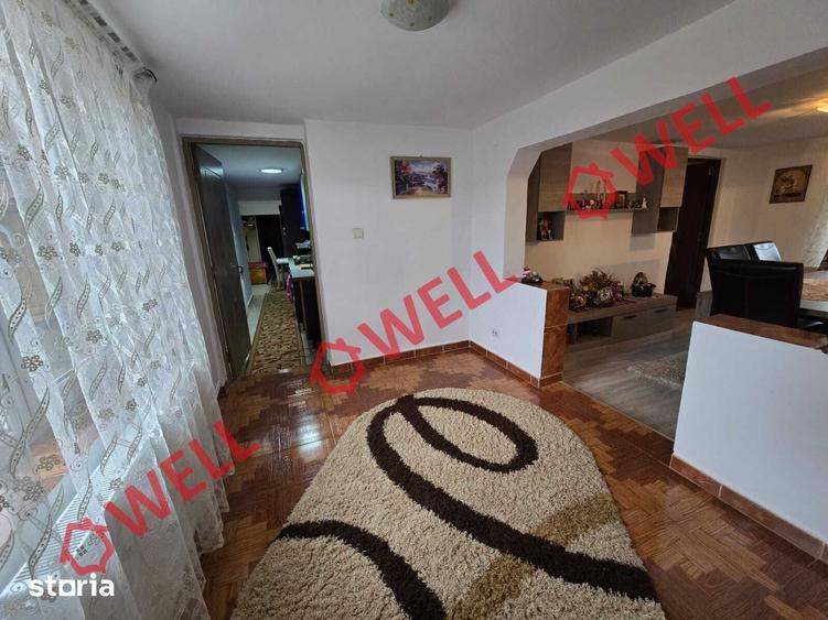 Casă cu 4 camere cu Teren 3233 Mp în Central