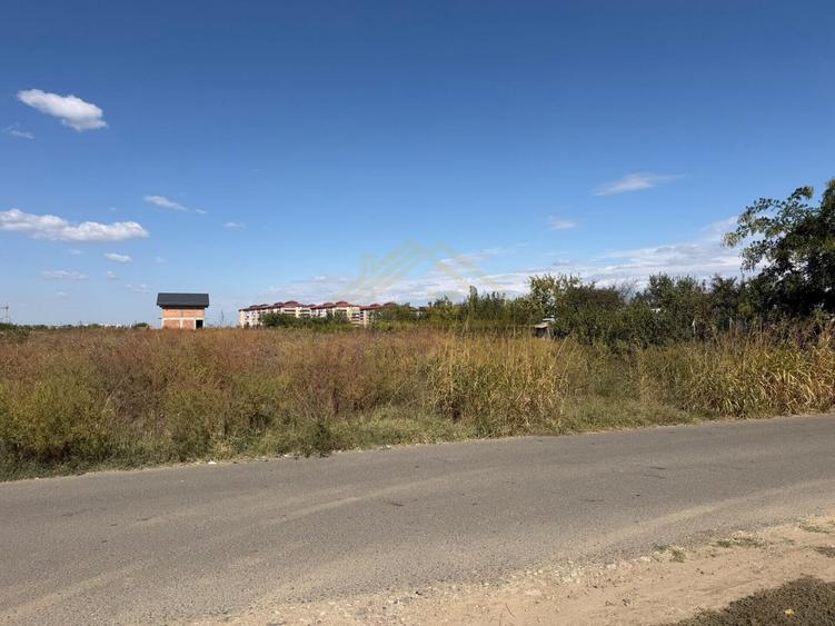 Teren Construcții intravilan de 1495 mp, în Central