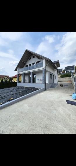 Casă cu 4 camere în Paltin