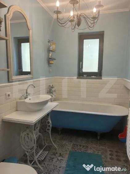 Casă cu 4 camere cu Teren 350 Mp în Central