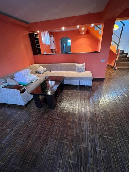 Casă cu 3 camere cu Teren 80 Mp în Roșu