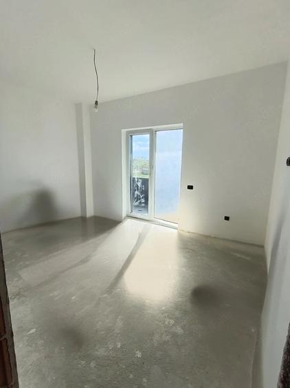 Casă cu Teren 333 Mp în Sânandrei