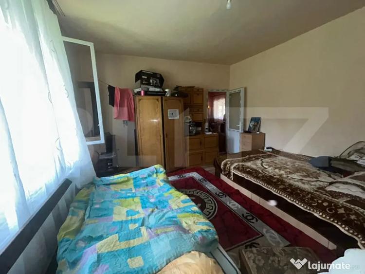Casă cu 4 camere cu Teren 100 Mp în Central