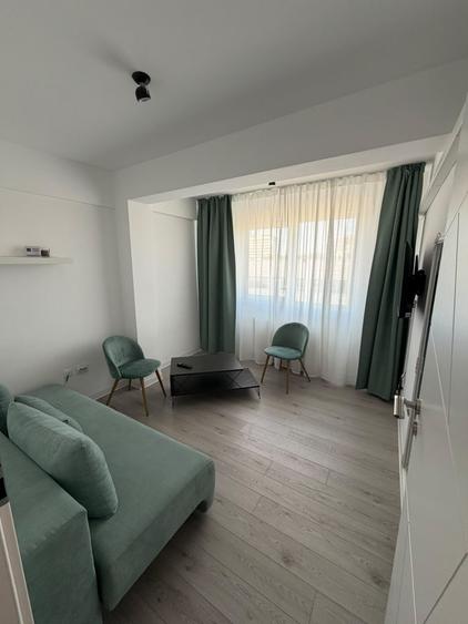Apartament cu 3 camere decomandat, mobilat în Berceni