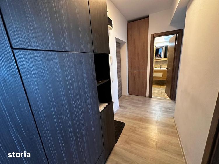 Apartament cu 2 camere, mobilat în Regie